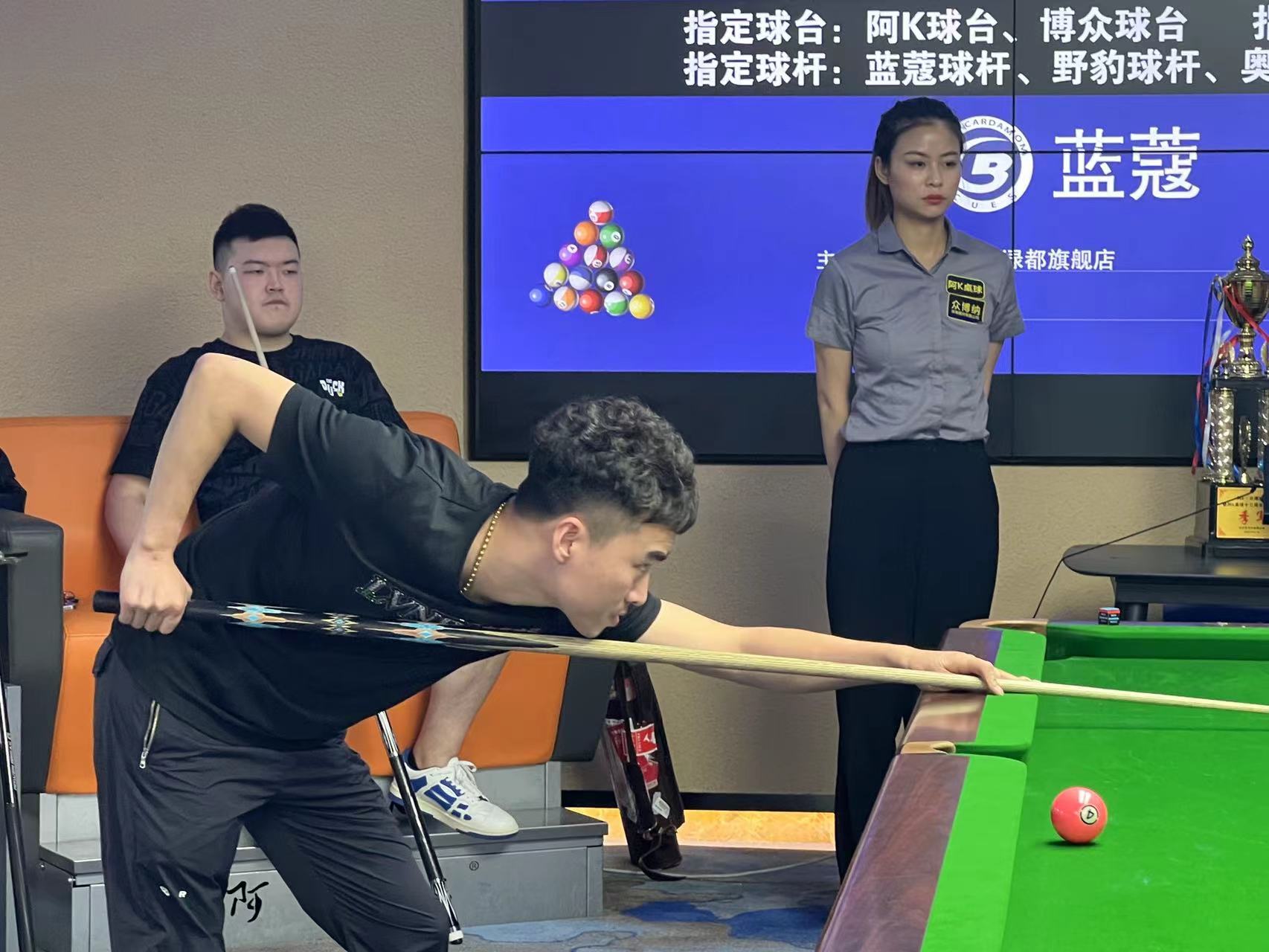 定了坚实基 定了坚实基