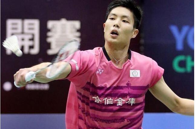 与纳格尔斯 与纳格尔斯
